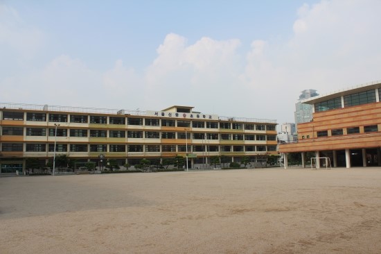 서울신중초등학교 이미지