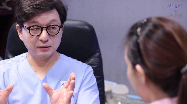 리얼성형외과 이미지