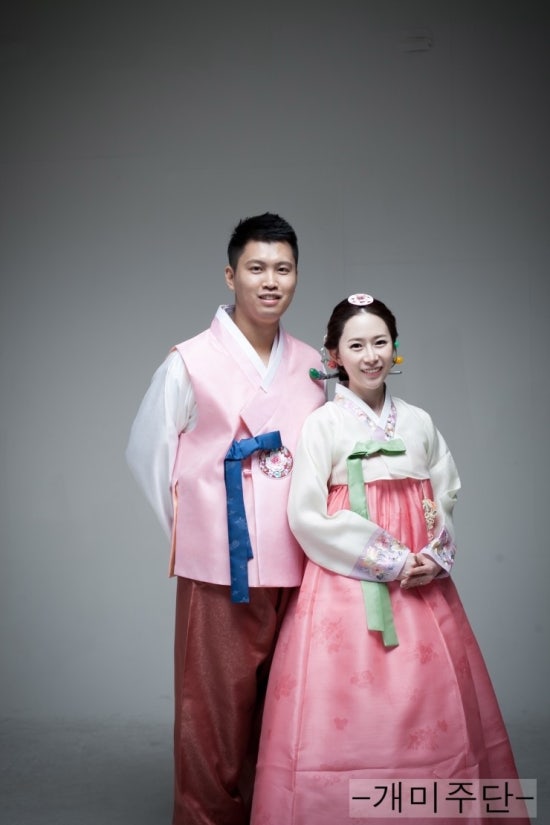 개미한복 이미지