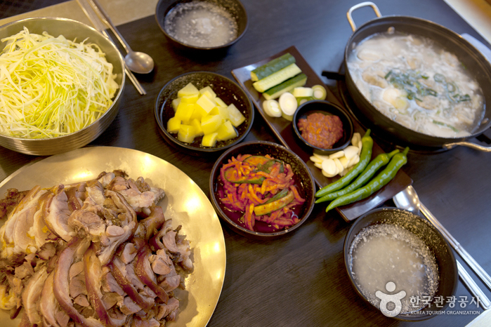 만족오향족발전주 이미지