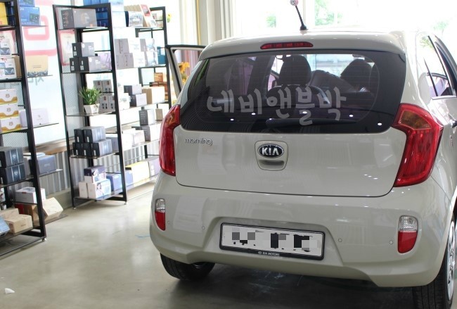 네비앤블랙 이미지