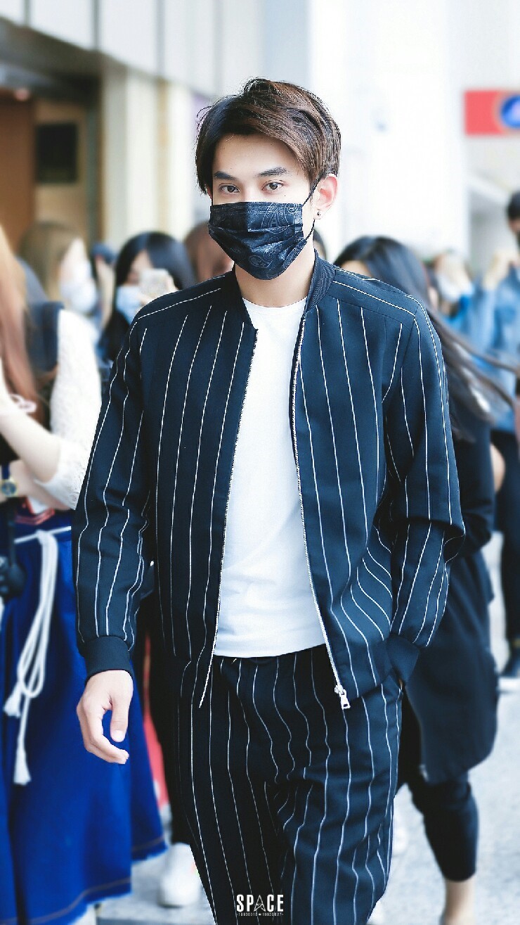 건우 이미지