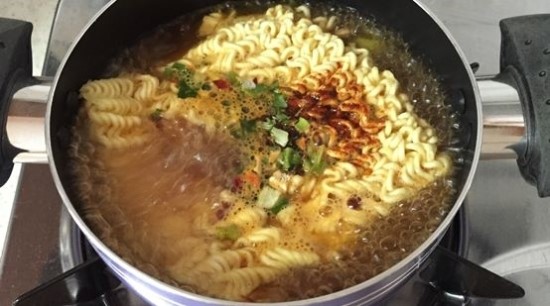 뚝딱라면 이미지