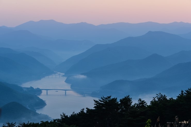 바람이 좋은 저녁 이미지