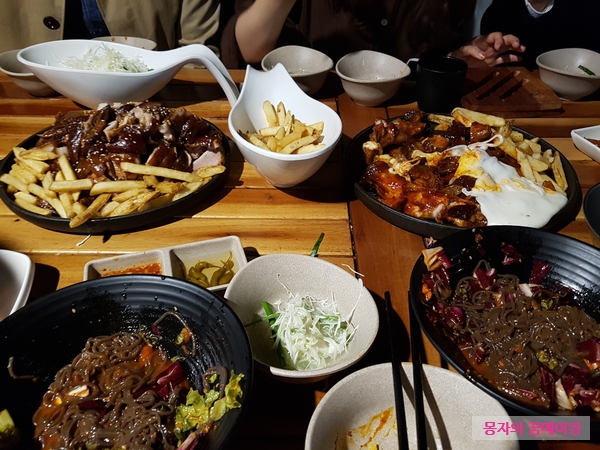 오빠족발 이미지