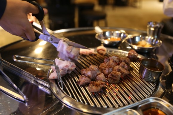 모메든식당 이미지