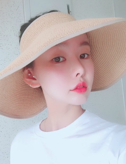 화이트브릭(WHITE BRICK) 이미지