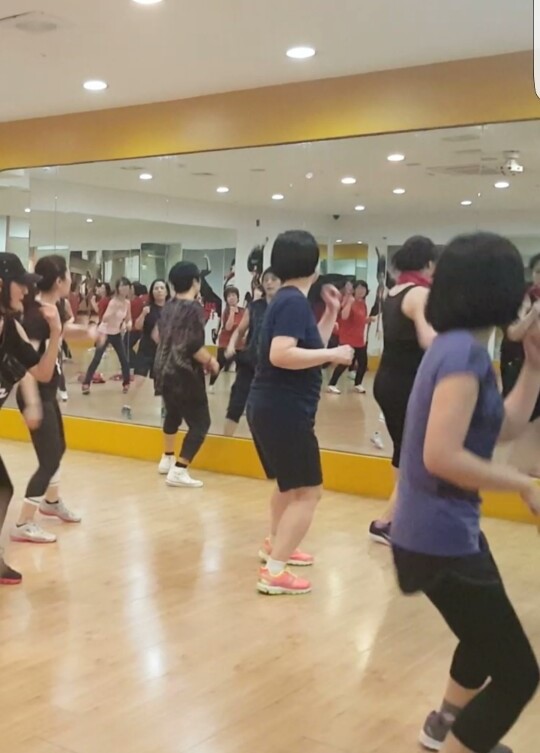 스타칼리휘트니스주 이미지
