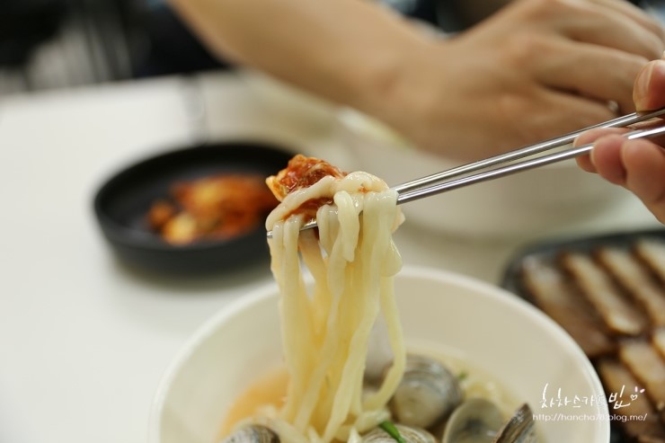 두실칼국수 이미지