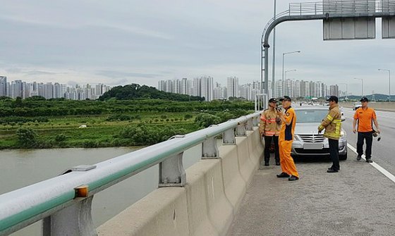 스튜디오강물 이미지