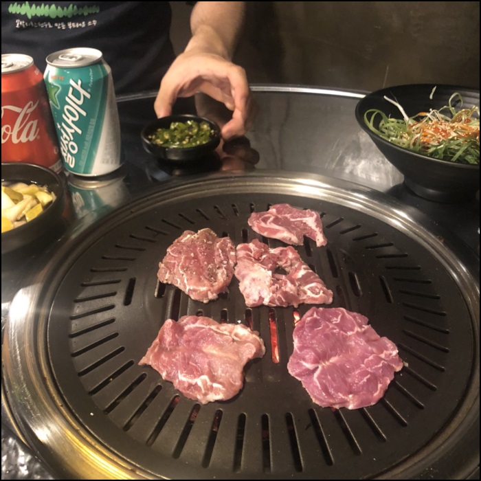 청춘뒷고기 이미지