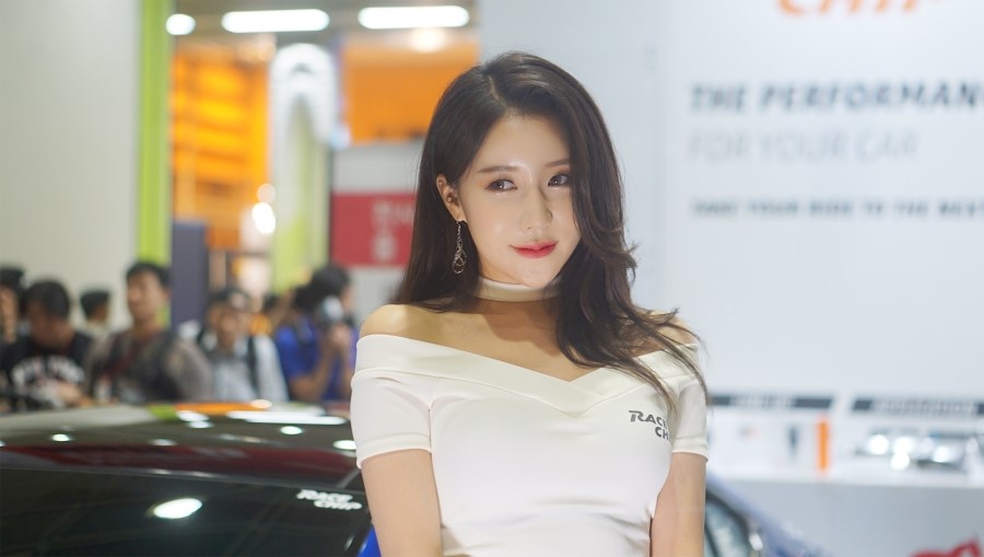 채윤 살롱 이미지