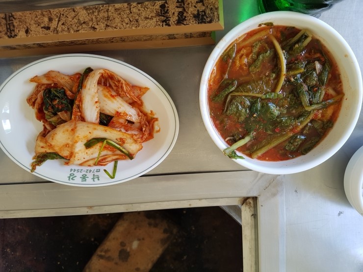 황칠백숙 이미지