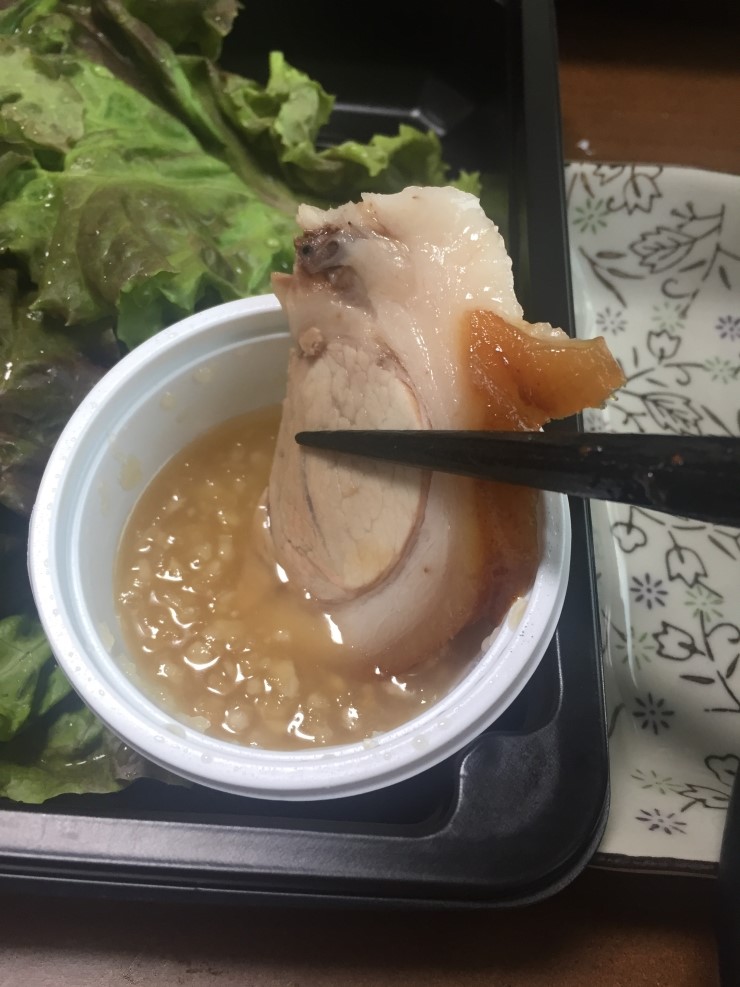 신장충동왕족발 이미지