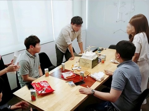 더엠 인터랙티브 이미지
