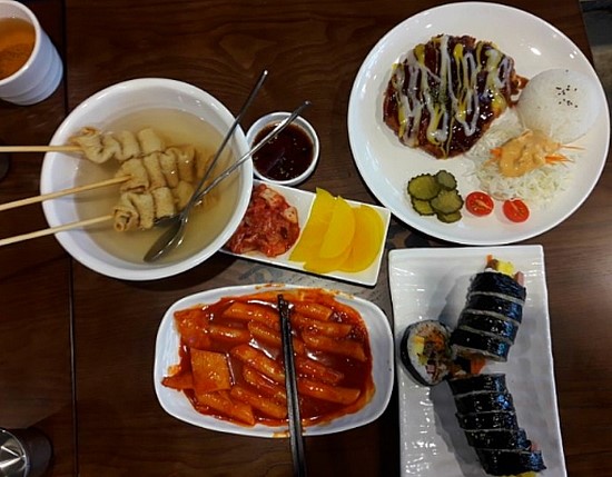 꼴통분식 이미지