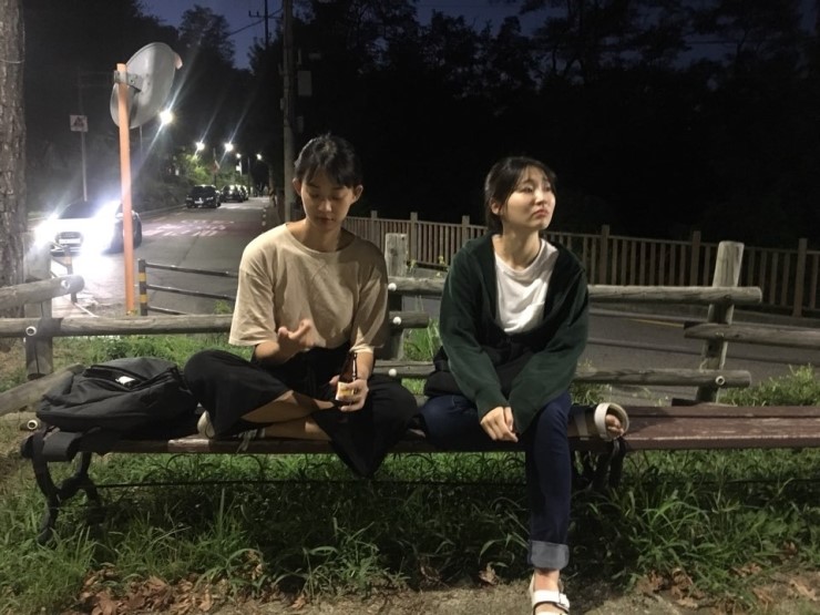 유영하는빛 이미지