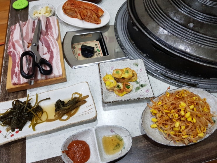 한방돼지촌 이미지