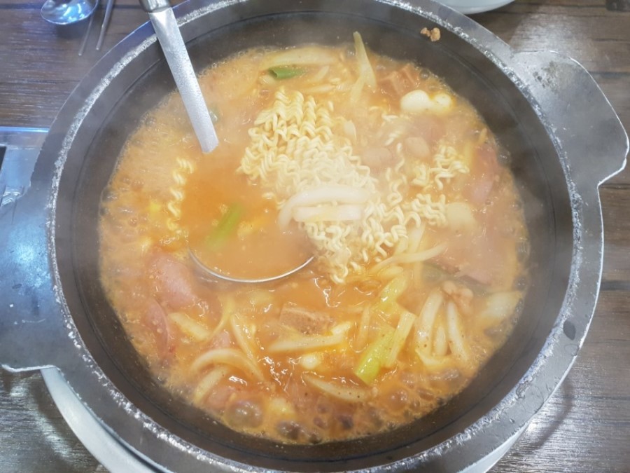 돌솥부대찌개 이미지