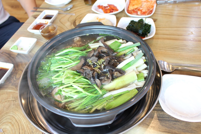 참능이백숙 이미지