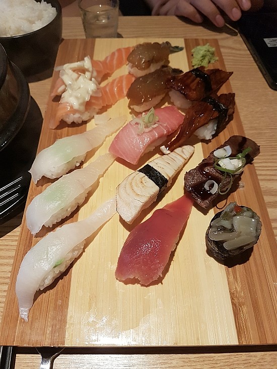 우시연초밥 이미지