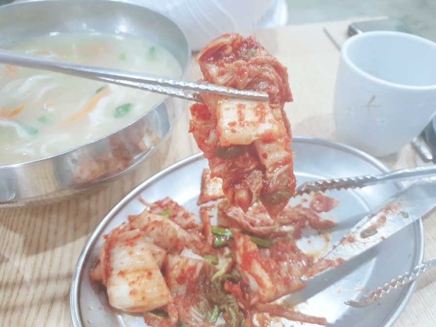 홍칼국수 이미지