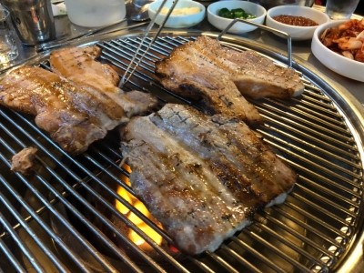 왕돼지구이 이미지