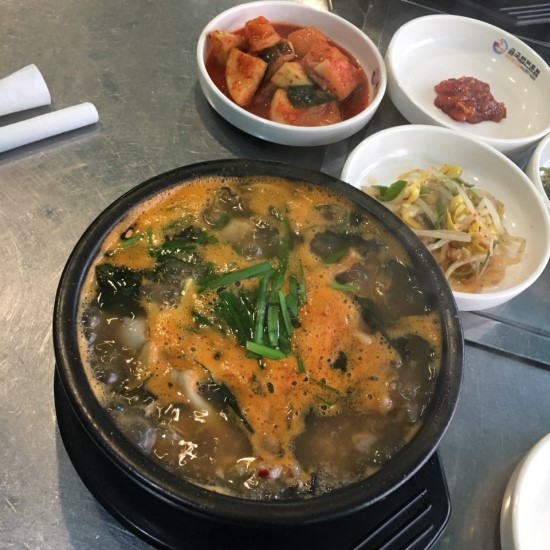 굴국밥전문점 이미지