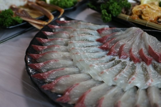 자갈치총각 이미지