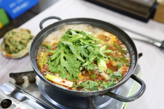 자갈치총각 이미지