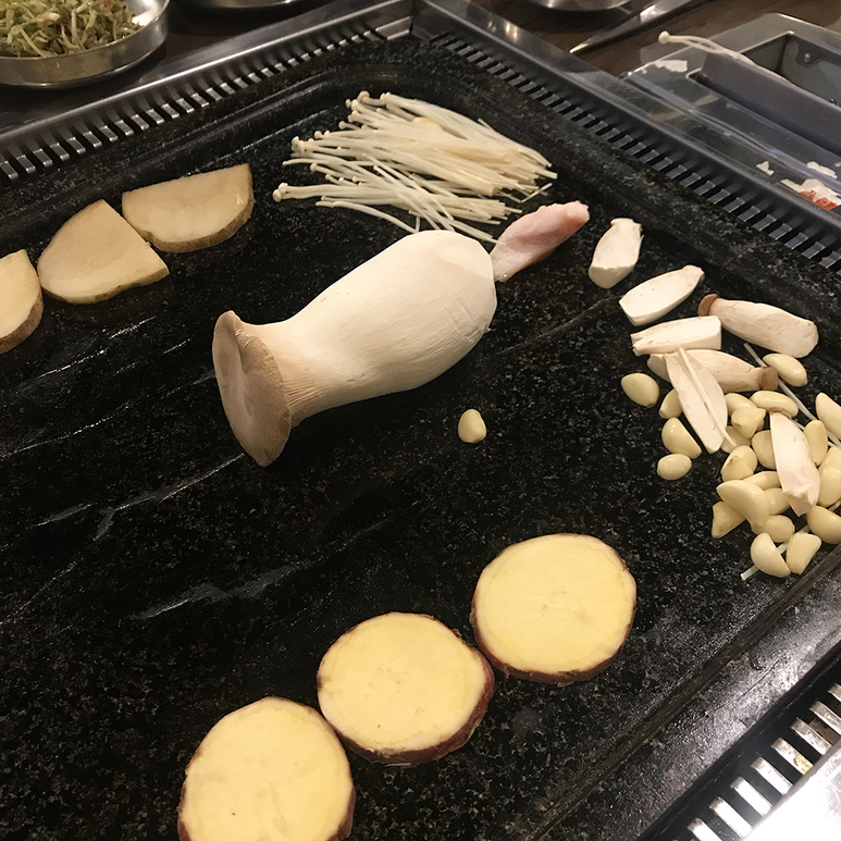 돌판구이삼겹살 이미지