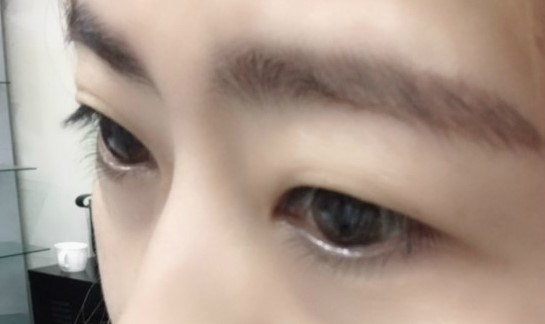 J 속눈썹 이미지