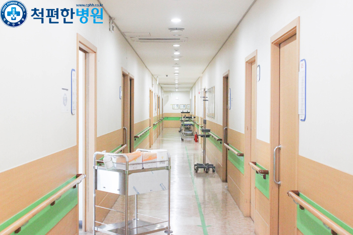 병원복도.jpg