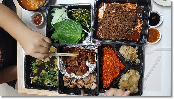 와라칼국수와족발 이미지
