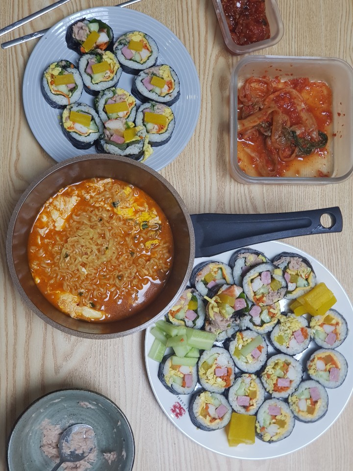 땡초김밥 이미지
