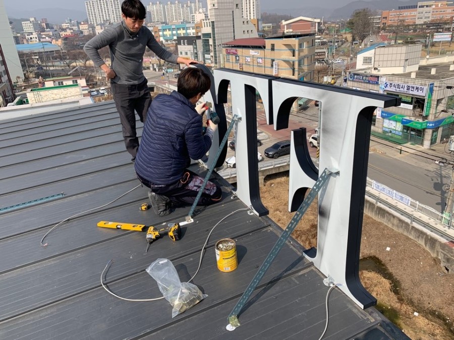 애드스토리 이미지
