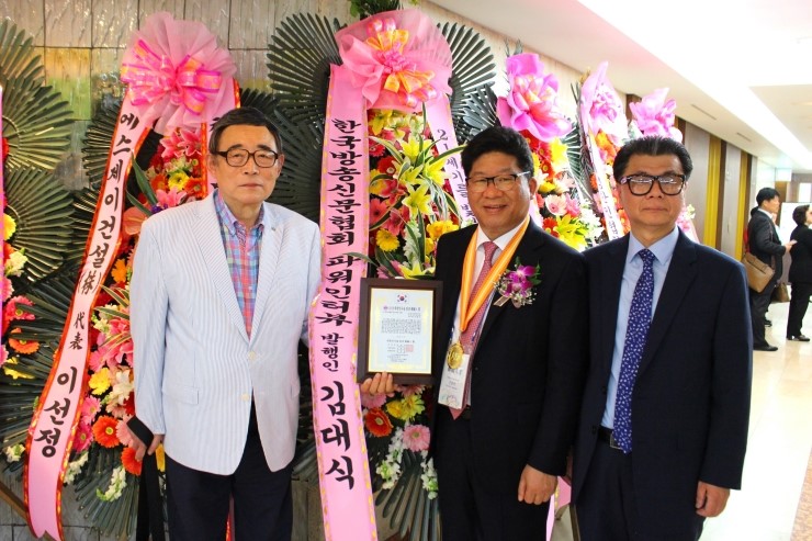(주)이십일세기미디어 이미지