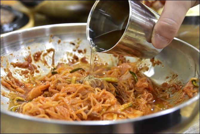 달전밀면 이미지