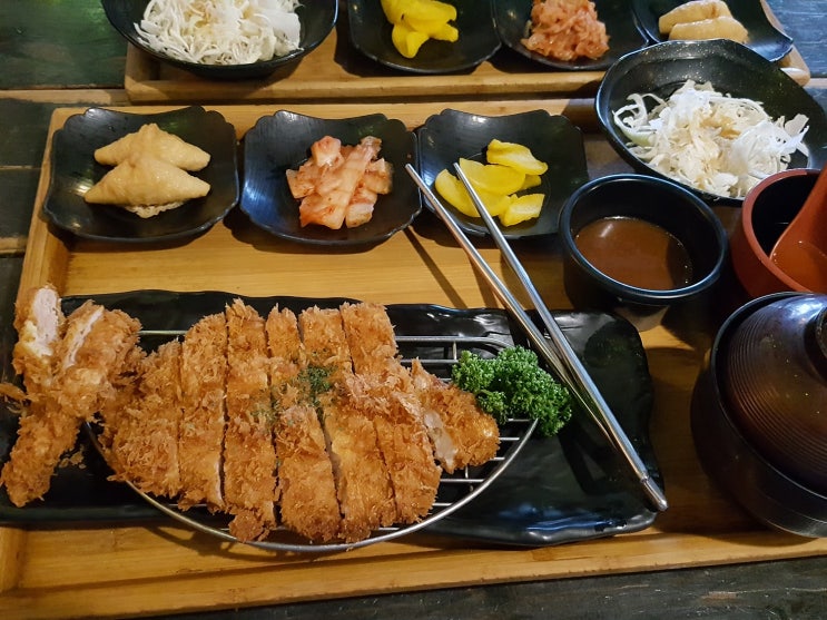 차차돈까스 이미지