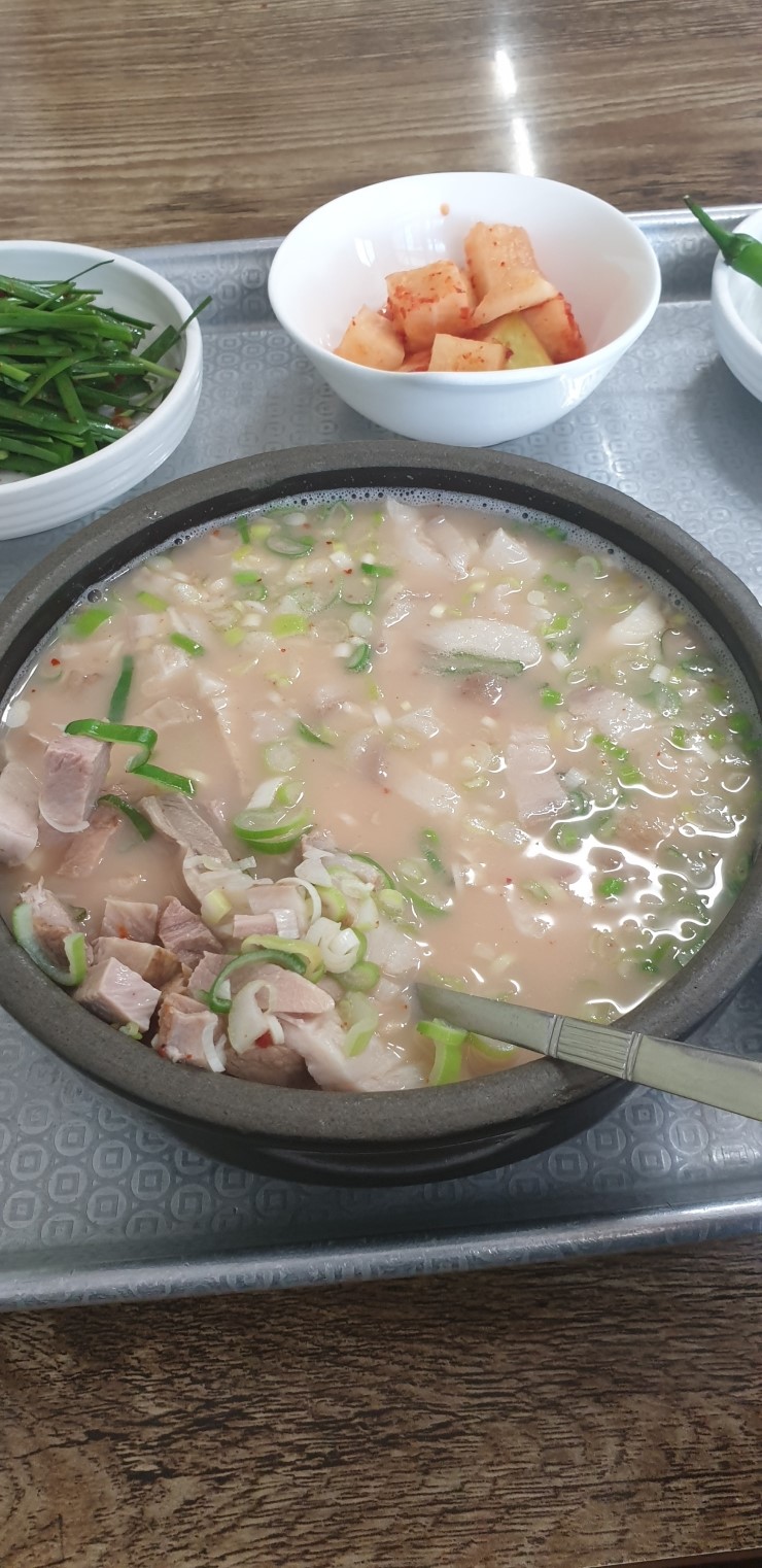 토담집 돼지국밥 이미지