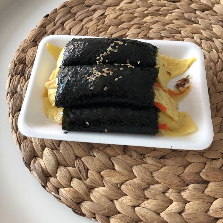 빠샥꼬리김밥 이미지