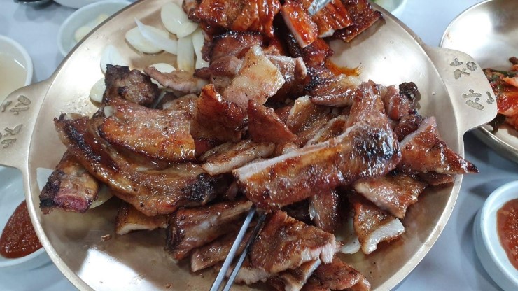 통돼지갈비 이미지