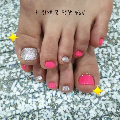손위에꽃한잔 이미지