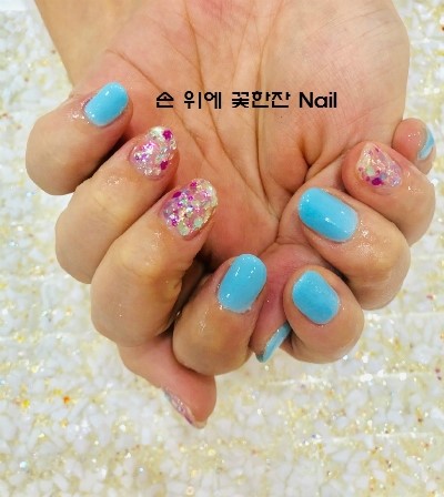 손위에꽃한잔 이미지