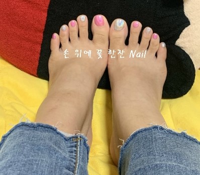 손위에꽃한잔 이미지
