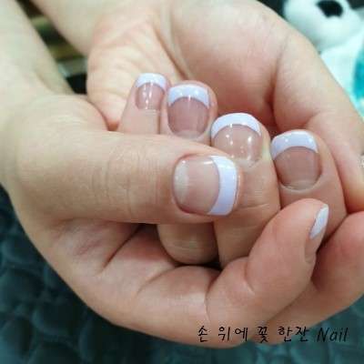 손위에꽃한잔 이미지