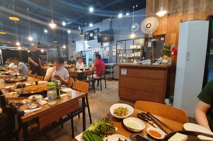 산들마당솥뚜껑삼겹살 이미지