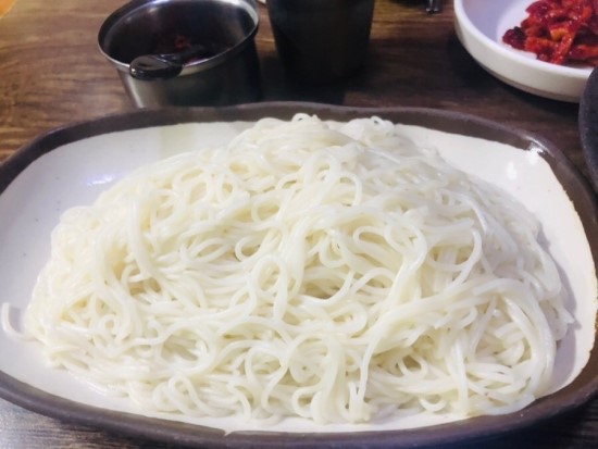 신촌돌솥설렁탕 이미지