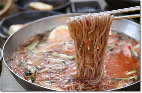 장독대항아리보쌈 이미지