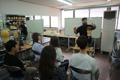 엉클부스 이미지